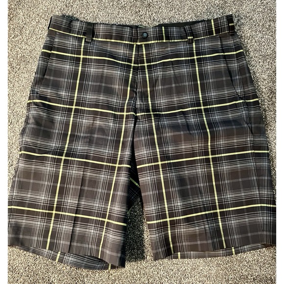 Nike Golf Men's Gray Plaid Flat Front Golf‎ Shorts Dri-Fit Size 34 - Picture 1 of 5